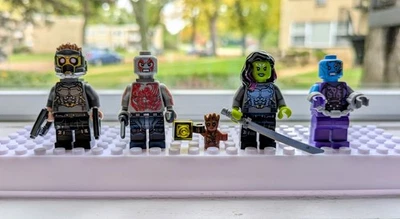 LEGO Guardians Of The Galaxy Minifigure Lot - The Milano vs. The Abilisk (76081) - Image 1 of 2
