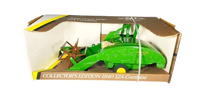 #5601 Ertl John Deere 1940 12A Combine ~ 1991 1:16 Die cast - Image 1 of 4