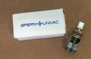 LOCKHEED 7903727-00 MICRO TOGGLE SWITCH 2 POLE, DOUBLE THROW 31AT417-T2 - Picture 1 of 5