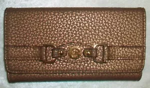 Metallic Bronze Braun Guess Doppelschnalle G Logo Kiesel Vinyl Druckknopf Clutch Geldbörse - Bild 1 von 9
