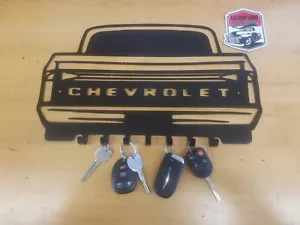 Chevy LKW 67-72 Metall Wandkunst Schlüsselanhänger Halter Kette C-10 C-20 C-30 Heckklappe - Bild 1 von 1