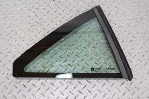 04-09 Cadillac XLR derecho pasajero trasero cuarto ventana cristal (solo vidrio) - Imagen 1 de 14