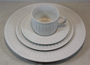 Simply Elegant Oneida Ariel 4 Piece Place Setting Dinner/Salad Plate Cup/Saucer - Picture 1 of 11