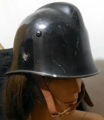 VINTAGE CASCO ELMO VIGILI DEL FUOCO POMPIERI 1950s MILITARIA VIOLINI MILANO - Immagine 1 di 4