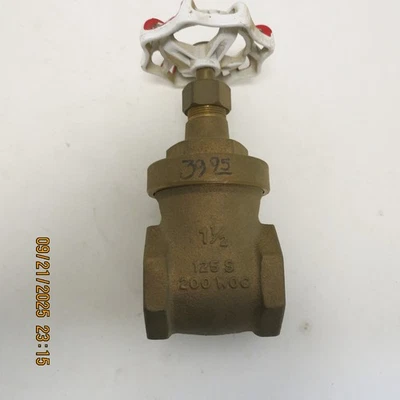 1 1/2" Gate Valve Brass Female Thread Red & White New - Image 1 of 4