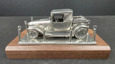 ED "BIG DADDY" ROTH, "RAT FINK STYLE ALA KART PEWTER ON A WALNUT BASE #2 DC - Изображение 1 из 4
