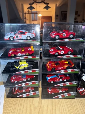 macchinine ferrari collezione 2013, sono tutte nuove. vendo anche singolarmente  - Immagine 1 di 4