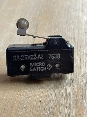 MICRO INTERRUPTOR BA-2RV22-A2 INTERRUPTOR DE LÍMITE PALANCA DE RODILLO DE ACCIÓN RÁPIDA Foto 1 de 4
