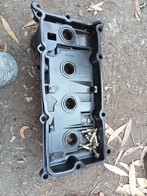 Nissan X-Trail Qr25 Rocker Cover - image 1 of 2