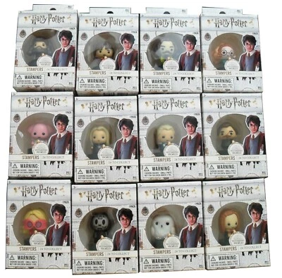Paquete de 12 figuras de estampillas de tinta automática de Harry Potter juguetes en cajas individuales Foto 1 de 2