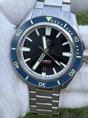 Zelos SWORDFISH 42MM 300m Buzo NH35 Negro con Bisel Azul Foto 1 de 4