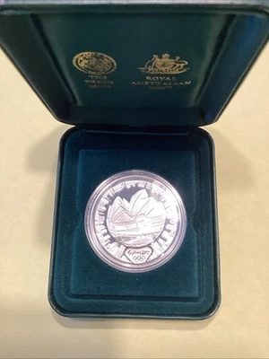 Australia: 2000 $5 Sydney Olympics - Opera House 1oz Silver Proof - Image 1 of 2