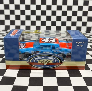 NASCAR Diecast Lionel 1984 Richard Petty STP Firecracker 400 Win Pontiac 1/64 - Bild 1 von 3
