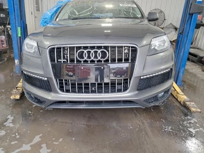 2015 Audi Q7 Front Bumper S Line Appearance Used 4DR SUV GRY Local Pickup Only Foto 1 de 4