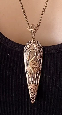 Ожерелье с цаплей длинное латунное в стиле модерн подвеска с птицей ювелирные изделия эпохи возрождения модерн - Изображение 1 из 4