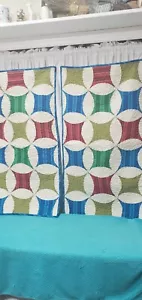 Set 2 runner da tavolo trapuntati patchwork modello finestra cattedrale fatti a mano 38X20 - Foto 1 di 7