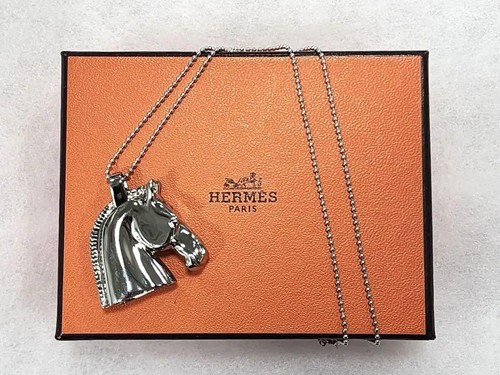 HERMÈS Ciondolo Hermes testa di cavallo argento ottimo usato senzala scat 1 5"ntico