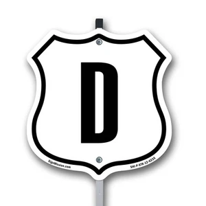 Letter D Shield Shaped Sign With Stake Weather Resistant - Picture 1 of 14