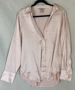 H&M Damen Bluse hellrosa Kragen Gr. Medium Satinknöpfe - Bild 1 von 3