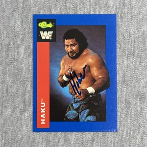 1991 Classic WWF Superstars #131 King Haku firmato IP Auto - Foto 1 di 2
