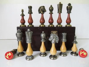 VINTAGE METAL AND WOOD ITALFAMA CHESS SET Q 105mm AND BOX NO CHESS BOARD - Picture 1 of 18