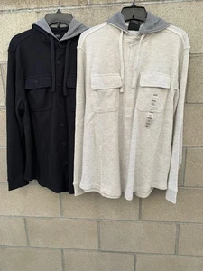 Sudadera con Capucha Térmica con Botones HOLLYWOOD Para Hombre Negra Talla Pequeña Bolsillos Calce Relajado - Imagen 1 de 9