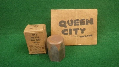 Nuevo de Lote Antiguo Aldaba de Buje/Tirador de Rueda 1-14 Años 30-40 Buick, Cadillac, Graham, Kaiser Foto 1 de 4