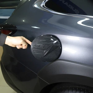 Cubierta de protección de la puerta del tanque de combustible de carbono ABS para Subaru Outback 2021-2023 - Imagen 1 de 9