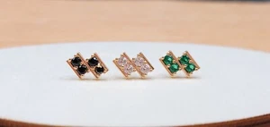 Square earring, Tiny Geometric earring, Minimalist earrings - Picture 1 of 7