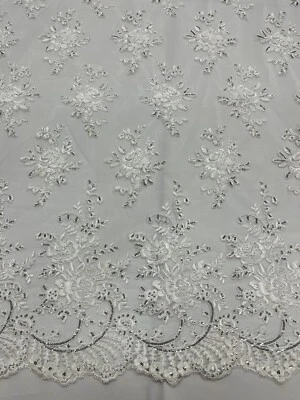 Lentejuelas blancas/plateadas tela de encaje con cordón bordado de flores con lentejuelas en malla Foto 1 de 4