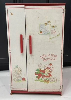 Strawberry Shortcake VTG 1980’s rare REFRIGERATOR Kitchen Play Set Kenner - Image 1 of 4