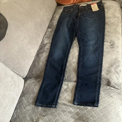Levi's Ladies' 311 Shaping Skinny Jean, Blue, 29x30 (8)-brand New With Tag. - Image 1 of 4