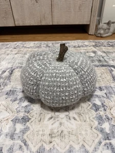 7.5" GREY & WHITE TEXTURED PUMPKIN W/ FAUX WOOD STEM - Picture 1 of 4