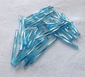 Tschechische 30 mm 1 1/4, BABYBLAUE GEDREHTE GLASHORNPERLEN ca. 107 Perlen. - Bild 1 von 3