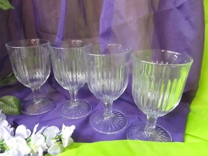 Beautiful  vertical ribbed clear Goblets  Set of 4  GA-15 - Picture 1 of 6
