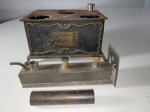 Antique tin toy stove with alcohol lamp for parts or restoration - Picture 1 of 9