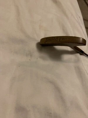 Brass Spalding Cash IN Rh Or Lh 34.5 inch Putter - Image 1 of 4