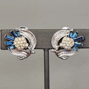 Vintage Trifari Clip On Earrings Thistle Blue Rhinestones Flower .75" - Picture 1 of 22