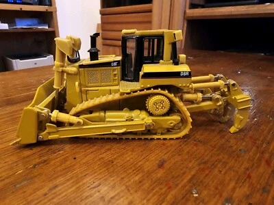 Caterpillar Cat D11R CD Dozer with Ripper - Norscot 1:50 Scale #55070 - Image 1 of 4