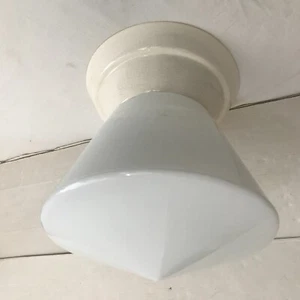 Ausgefallene Leuchte Deckenlampe Milchglas und Keramikhalterung Fa. Schaco *** - Bild 1 von 11