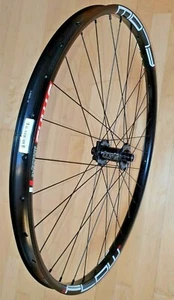 TUNE King Notubes Flow MK3 Vorderrad 100x15 650b Enduro All Mountain AM - Bild 1 von 4