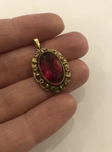 Colgante con piedra roja doble joyería de moda - Imagen 1 de 4