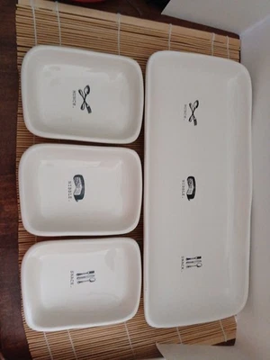 Plato de bocadillos Rae Dunn y (3) colección artesanal de mordiscos magenta a juego Foto 1 de 4