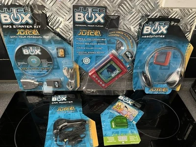 Mattel JUICEBOX 2004 Personal Media Video Player MP3 Starter Kit & 32MB SD Card - Image 1 of 4