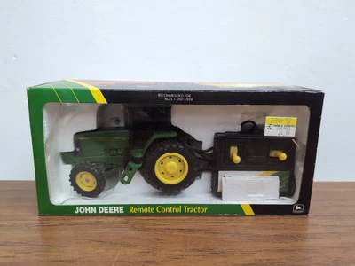 1/32 Ertl Farm Toy John Deere 7800 Wired Remote Control Tractor  - Image 1 of 4
