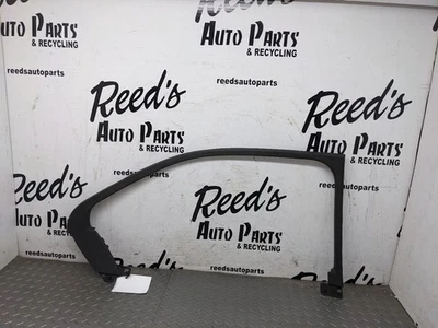 2013-2018 Cadillac ATS задняя правая отделка оконной рамы со стороны пассажира 1173820 - Изображение 1 из 4