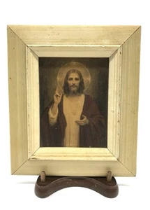 Arte de pared pequeño vintage con marco de madera con estampado en color del Sagrado Corazón de Jesús - Imagen 1 de 7
