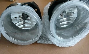 Faros antiniebla para lente Chrysler 300 con bombillas H10 12V 42W nueva caja abierta - Imagen 1 de 5