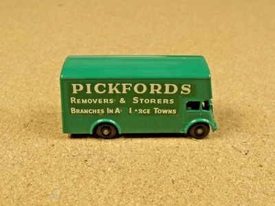 OLD VINTAGE LESNEY MATCHBOX # 46 PICKFORDS REMOVALS VAN - Image 1 of 4