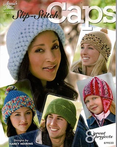 Stylische Slip Stitch Mützen Weihnachten Santa Kinder Damen Herren Häkelanleitung Buch - Bild 1 von 6